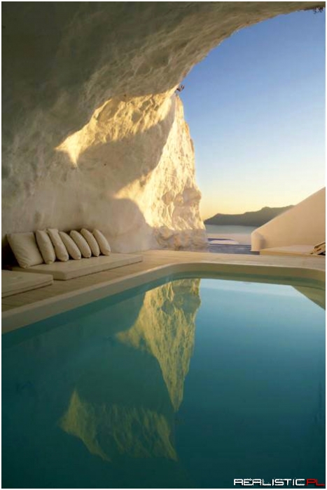 Natural Pool, Santorini, Greece