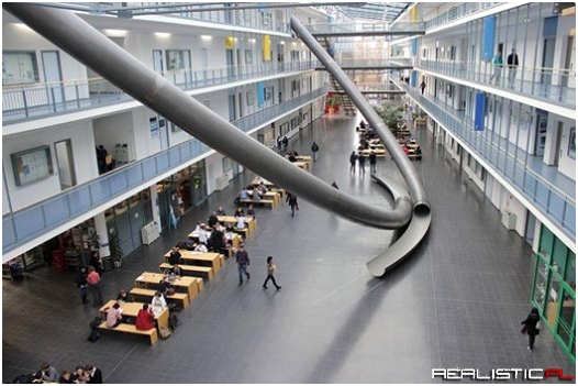 Slides Instead of Stairs in Munich German University