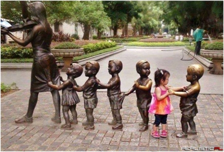 Sculpture in the Shamian Island, Guangzhou, China